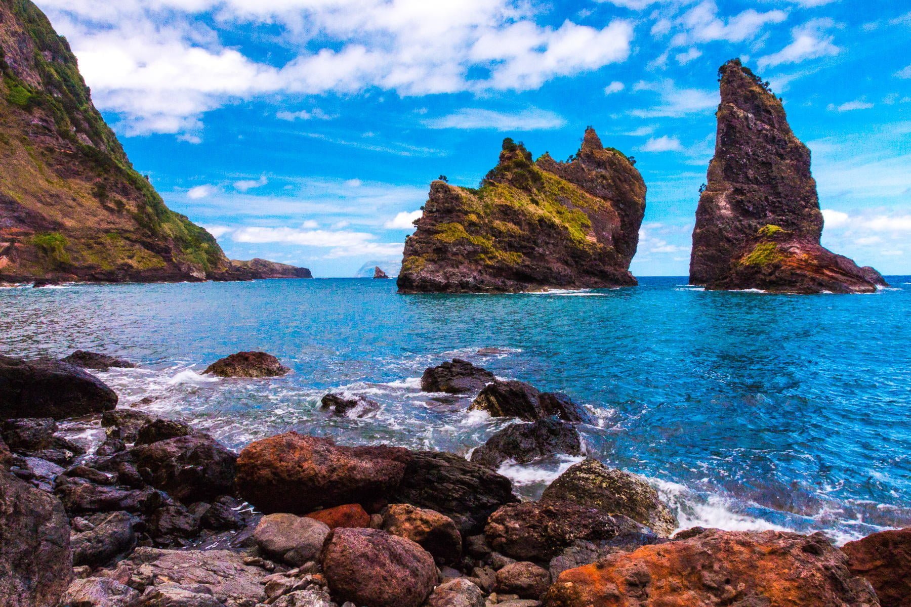 You are currently viewing L’Aventure selon SEAL, épisode 20 : Baleines, dauphins, fleurs et volcans dans l’archipel des Açores
