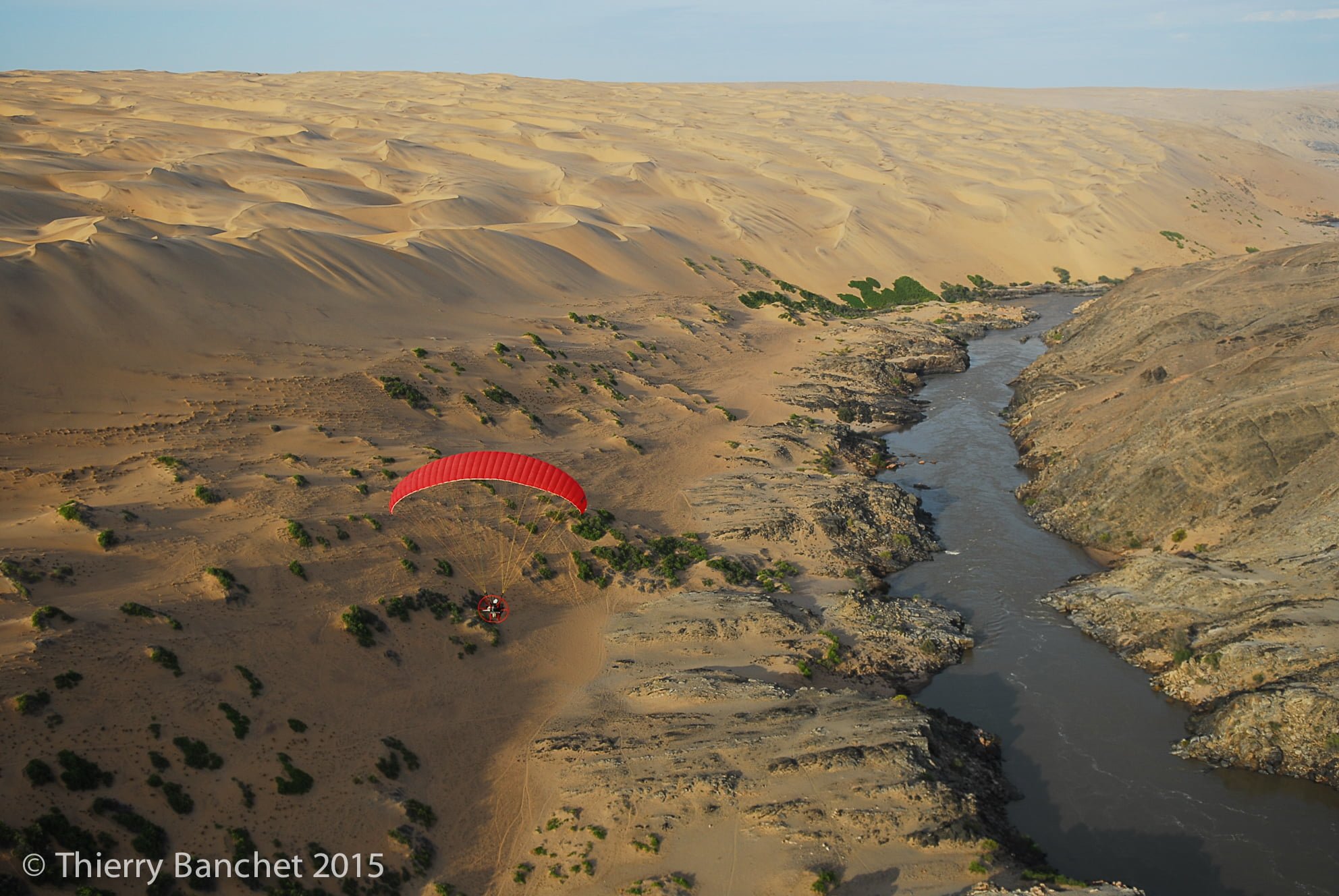 Read more about the article The Adventure by SEAL, Episode 25: Paramotor Expedition in Namibia, Become a Bush Pilot
